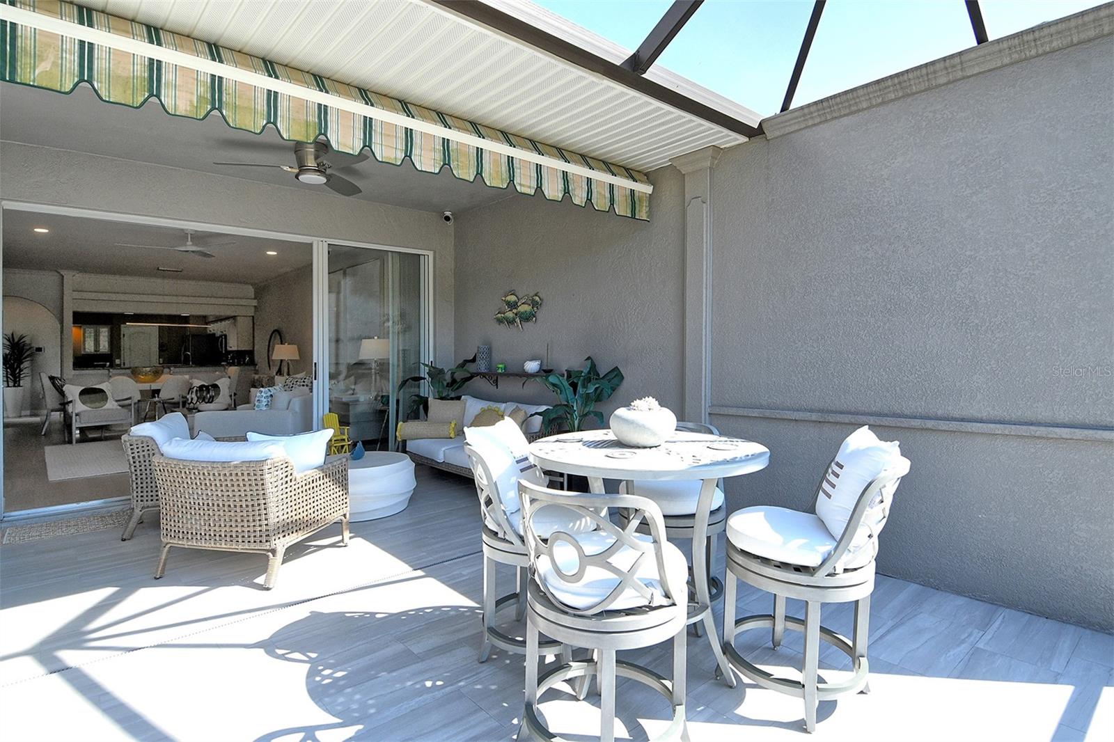 HERITAGE OAKS GOLF & COUNTRY CLUB - Residential