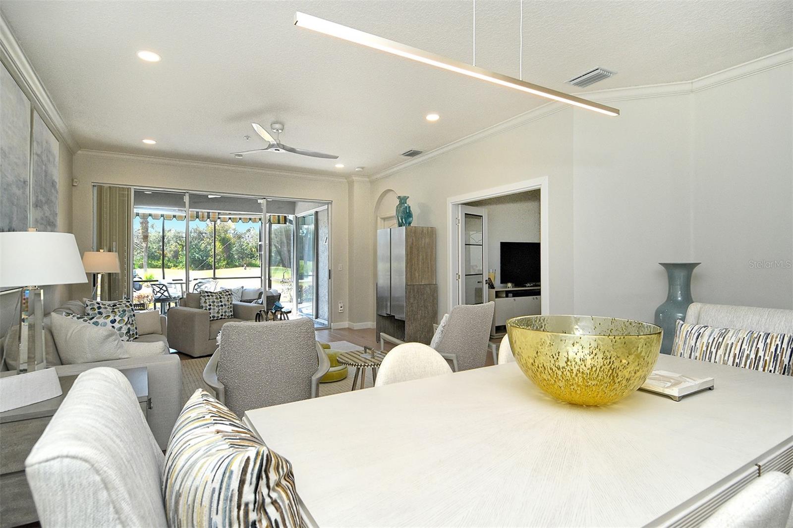 HERITAGE OAKS GOLF & COUNTRY CLUB - Residential