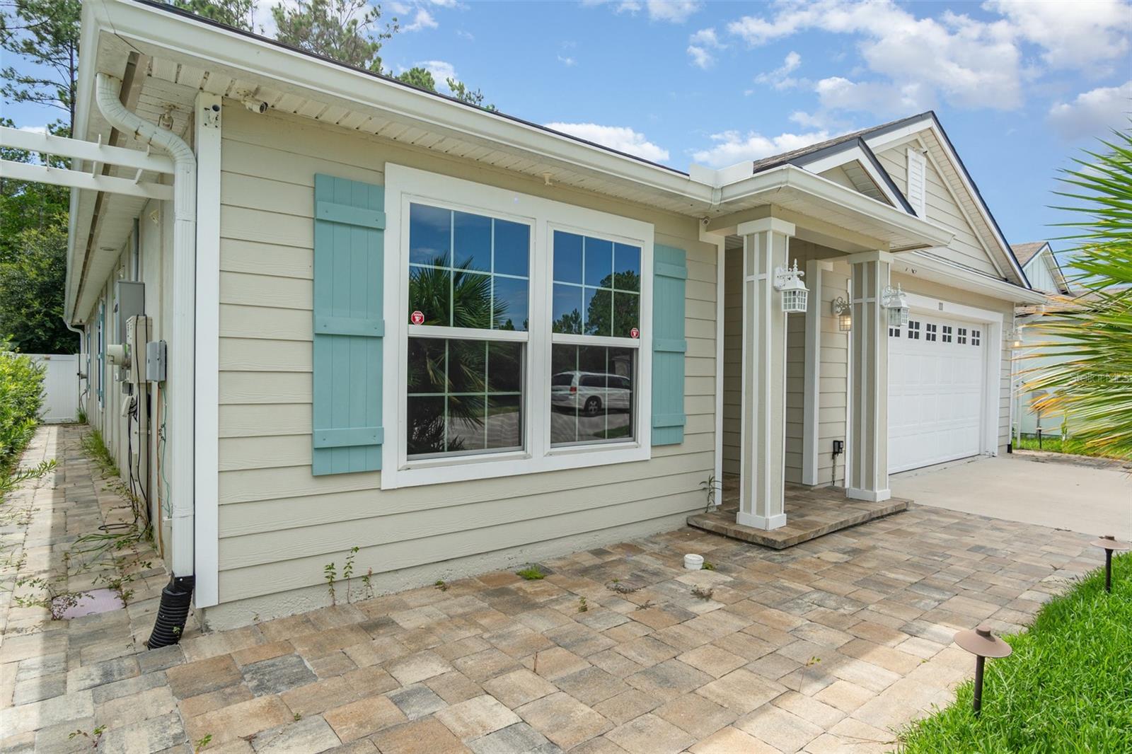 111 LAKESIDE COURT