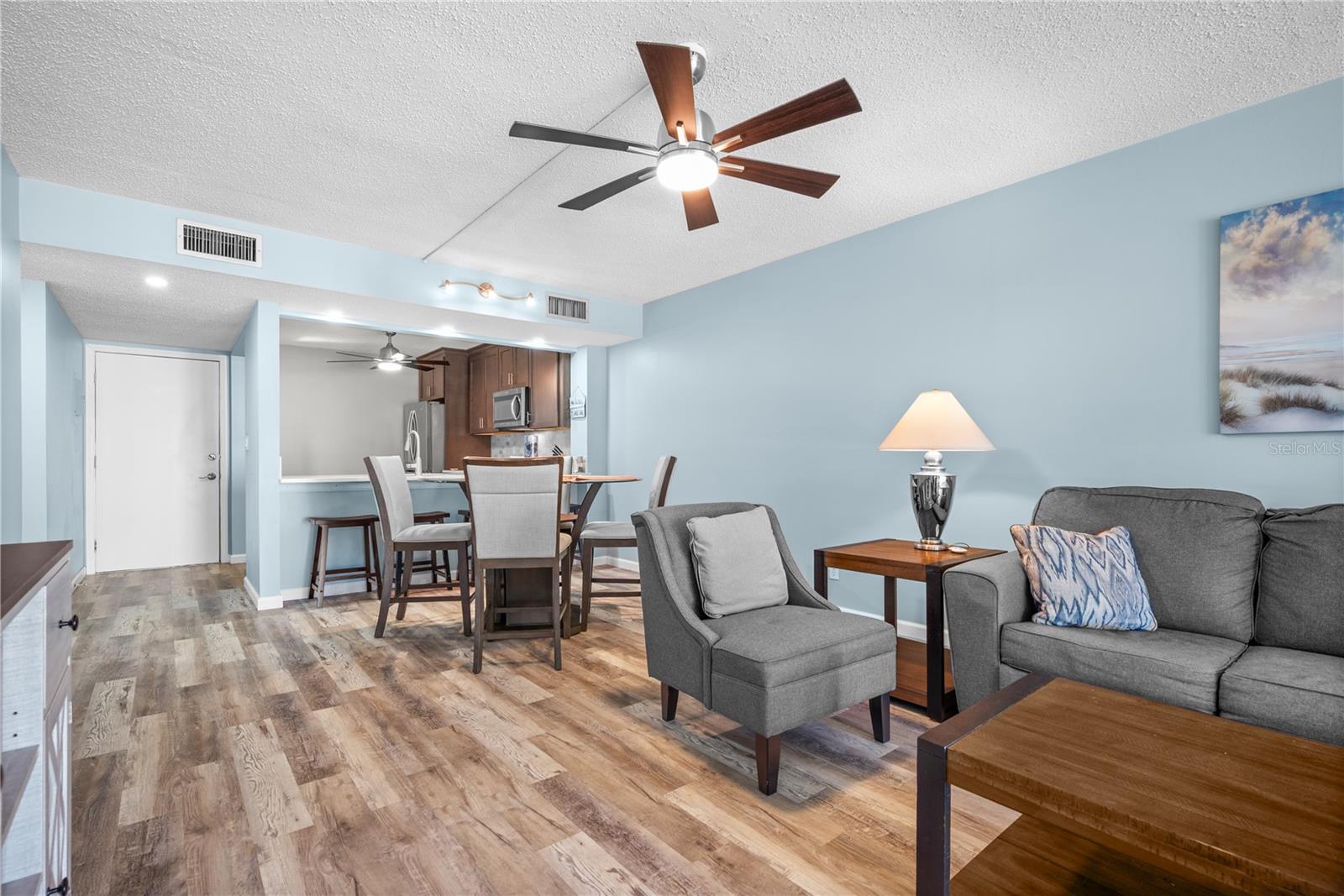 LAKEVIEW OF LARGO - Residential