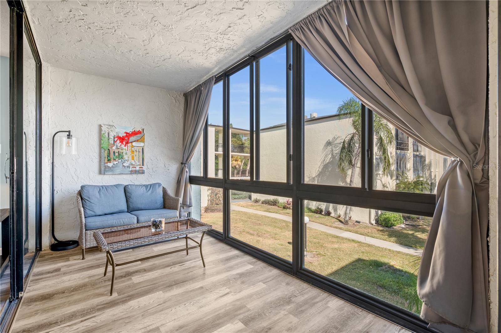 LAKEVIEW OF LARGO - Residential