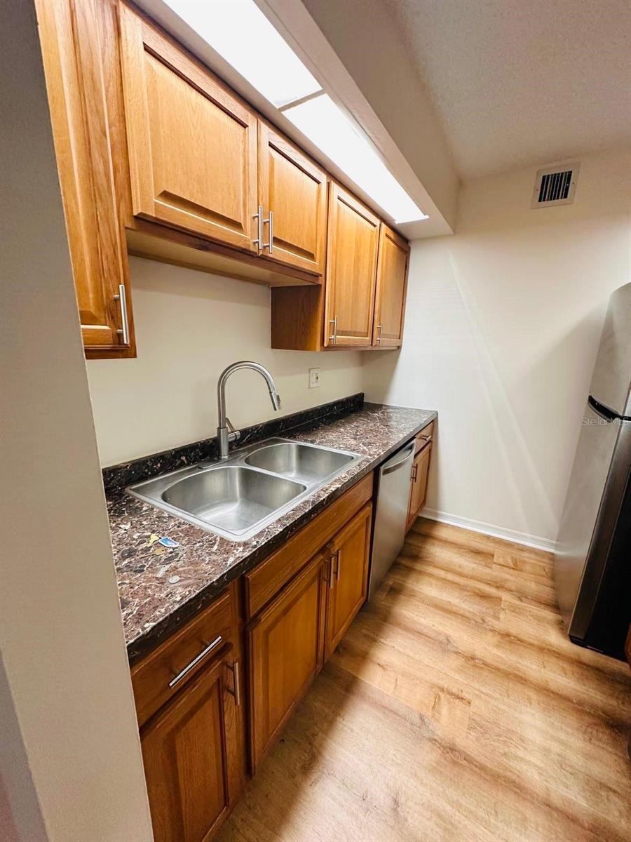 THE OAKS UNIT 1 A CONDO - Residential