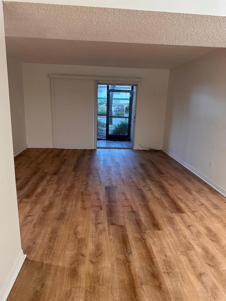 THE OAKS UNIT 1 A CONDO - Residential