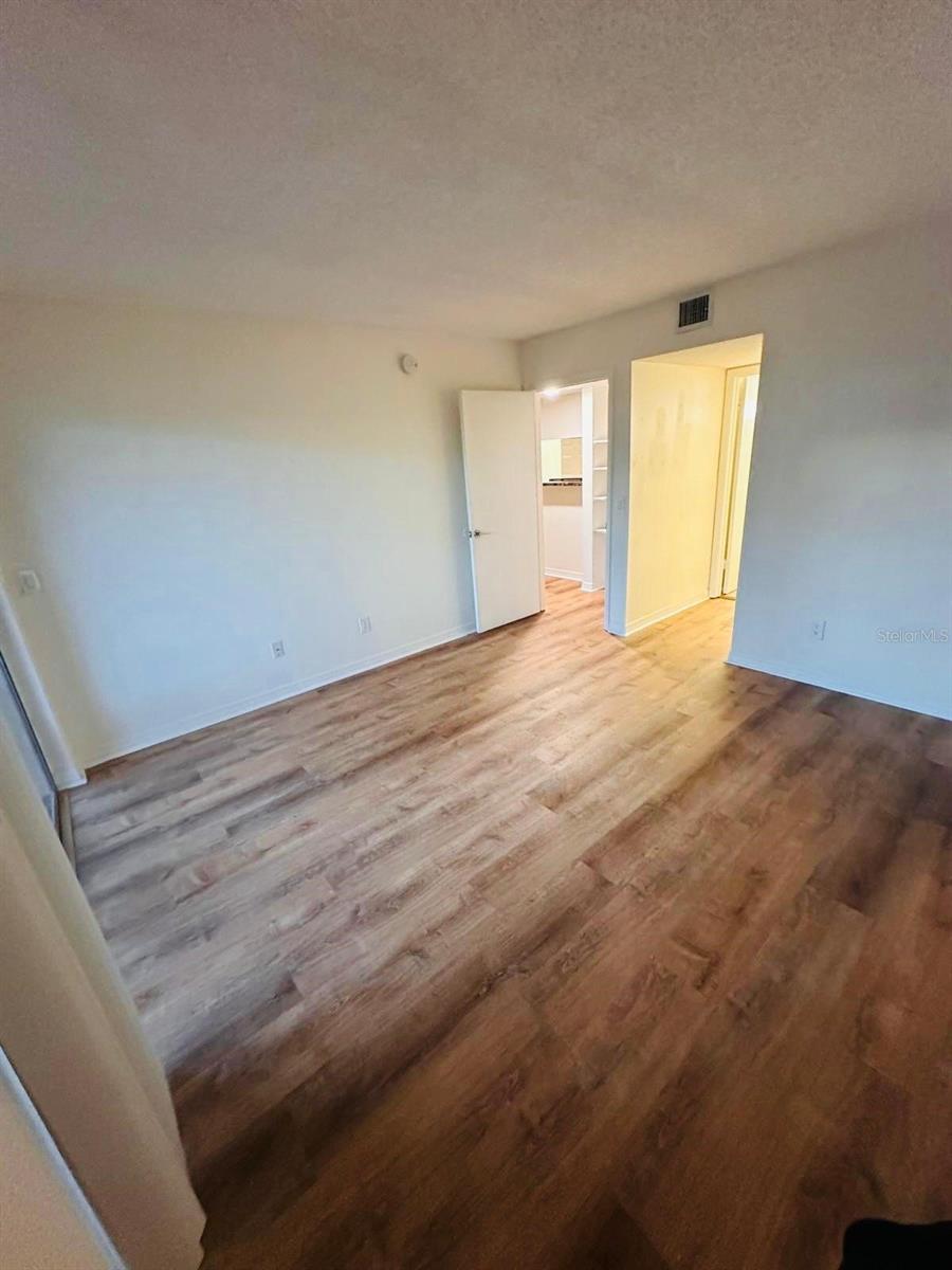 THE OAKS UNIT 1 A CONDO - Residential