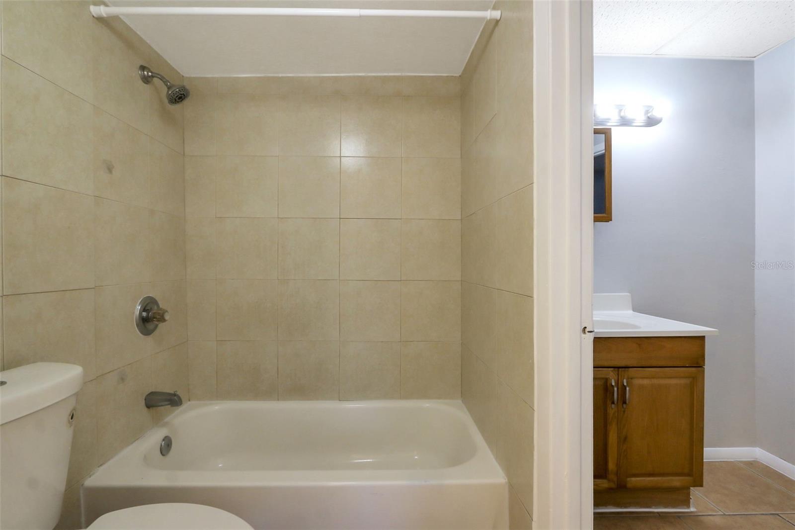 COMMODORE PLACE CONDO - Residential