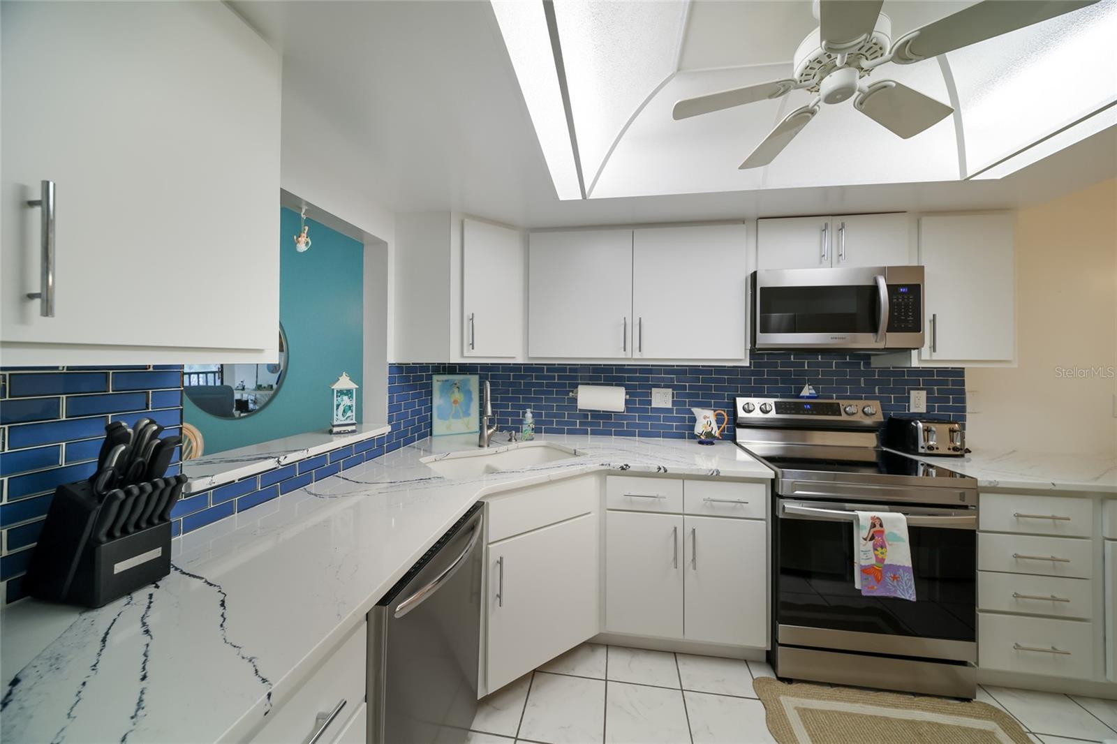 3705 E BAY DRIVE 115