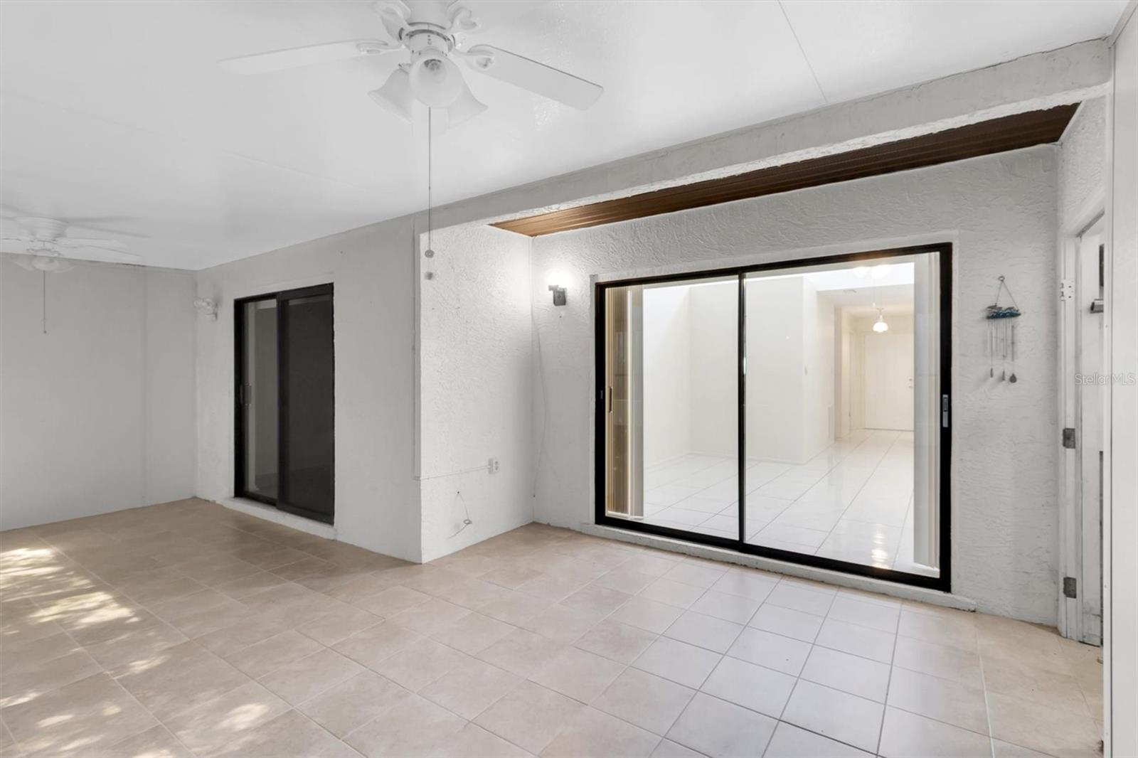 PINEWOOD VILLAS - Residential