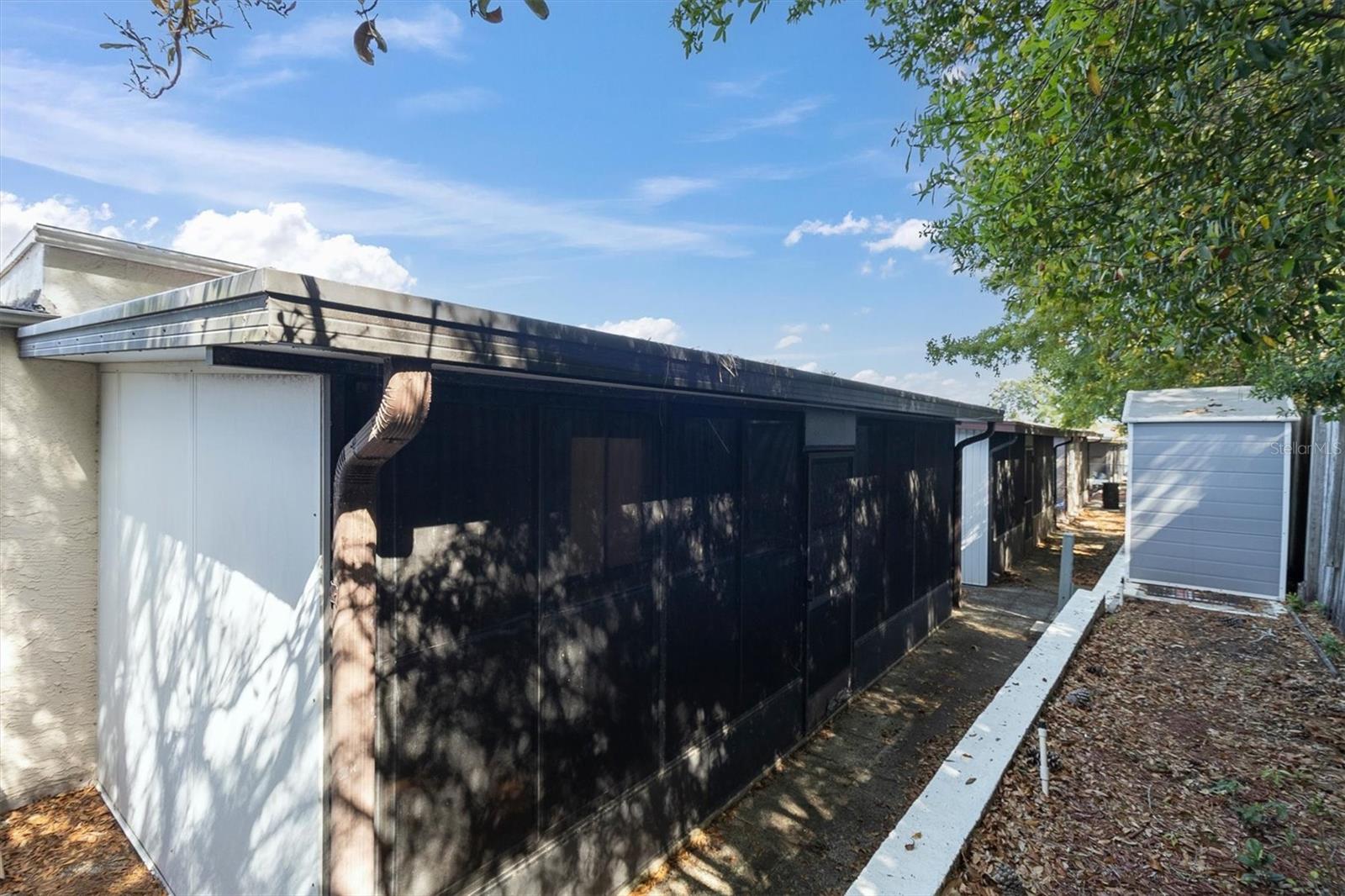 PINEWOOD VILLAS - Residential