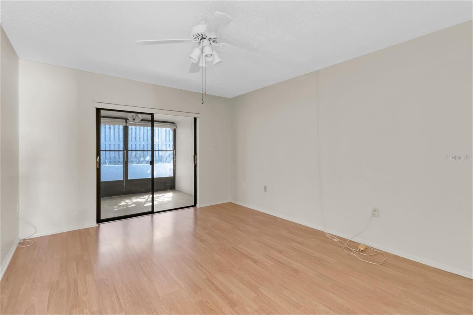 PINEWOOD VILLAS - Residential