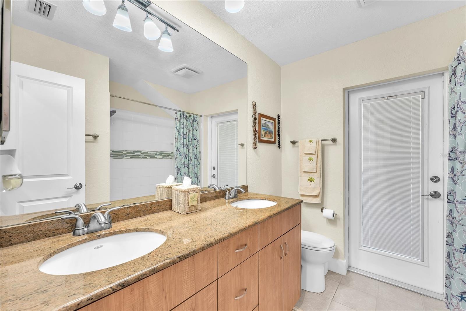 APOLLO BEACH UNIT 08 A RESUBDI - Residential Lease