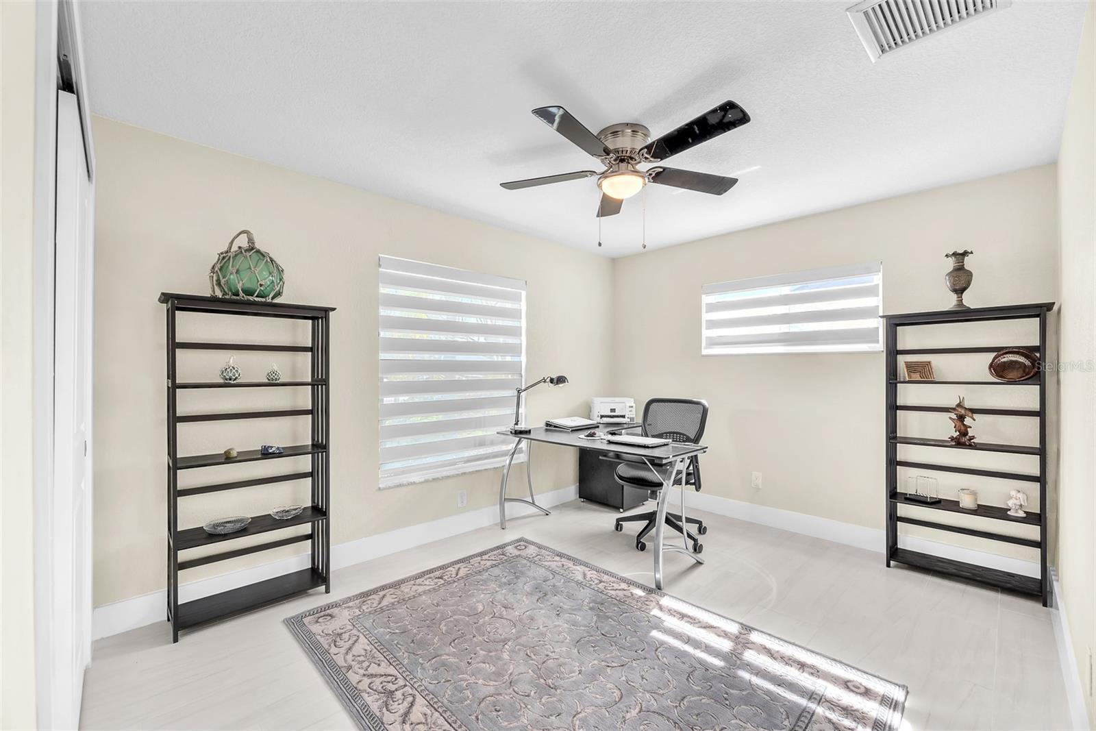 APOLLO BEACH UNIT 08 A RESUBDI - Residential Lease