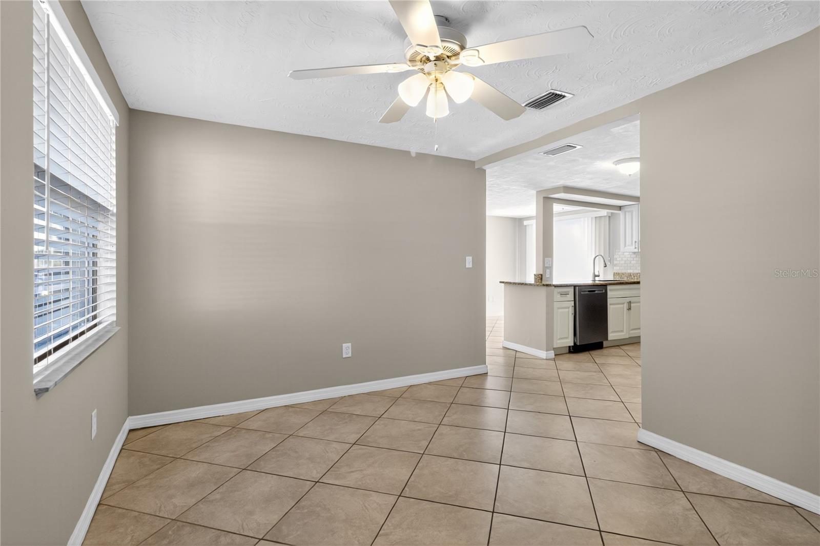 ALOHA GARDENS - Residential