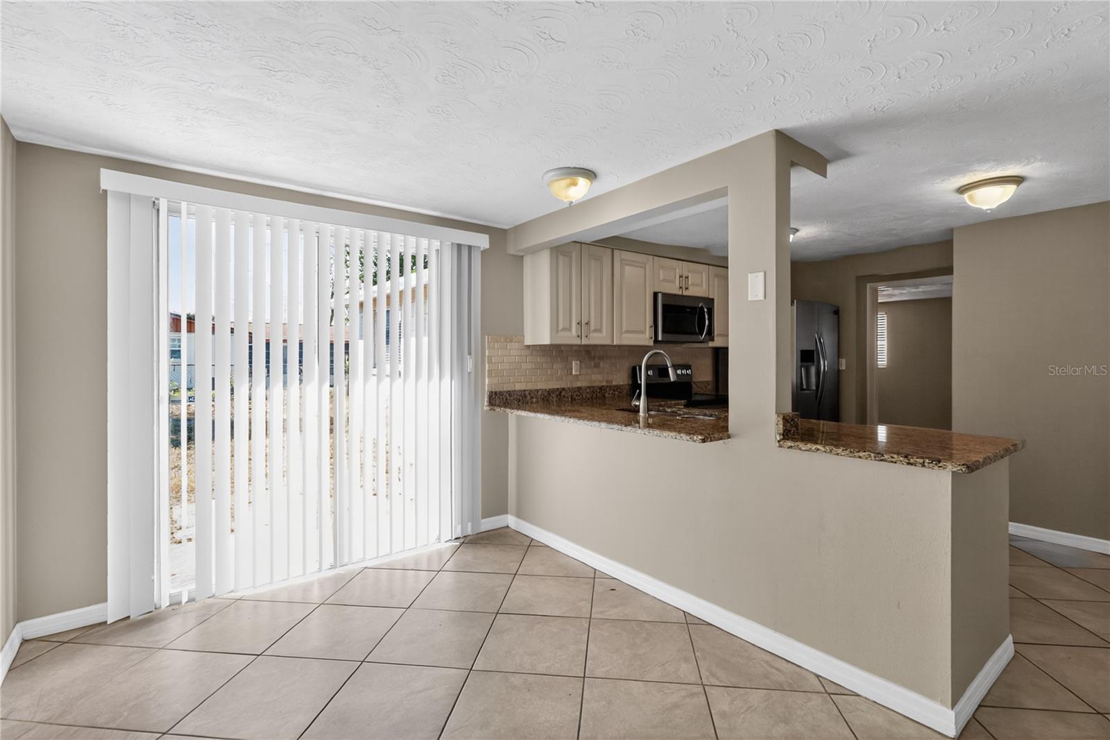 ALOHA GARDENS - Residential