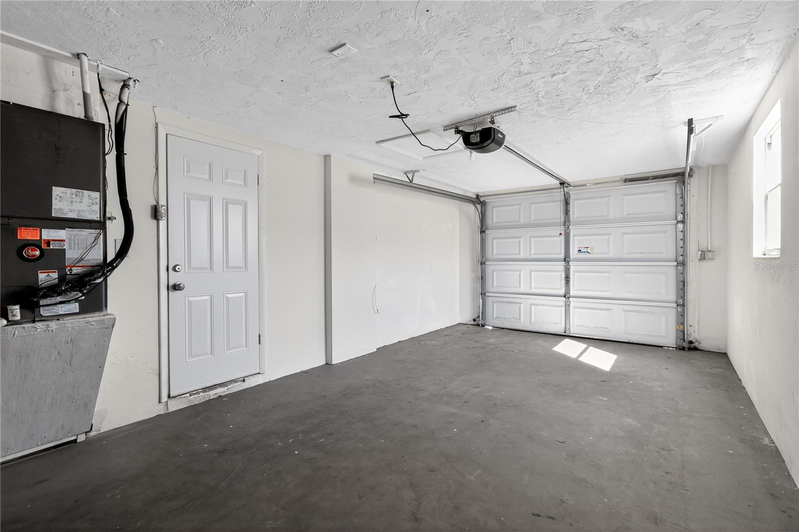 ALOHA GARDENS - Residential