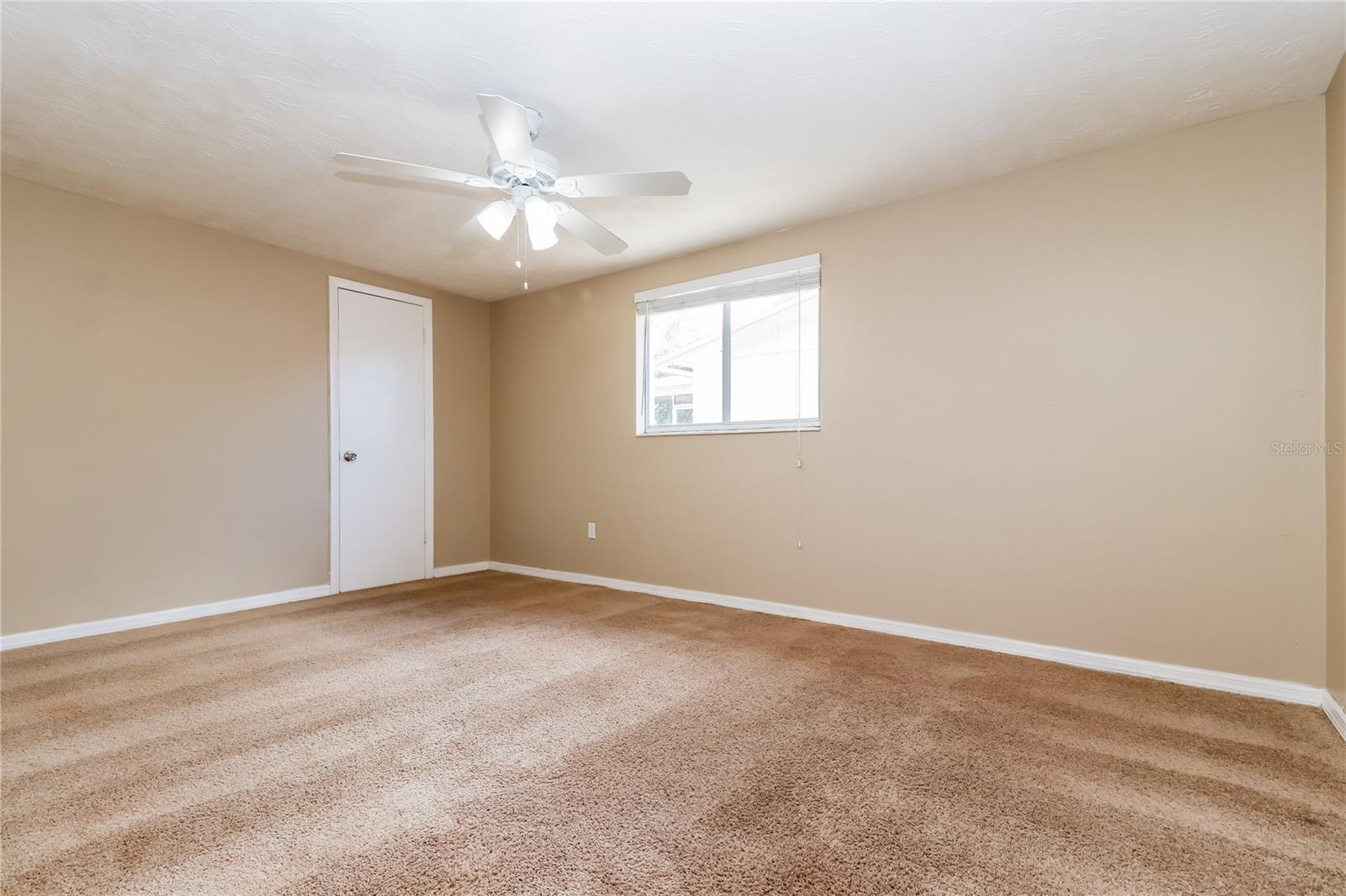 ALOHA GARDENS - Residential