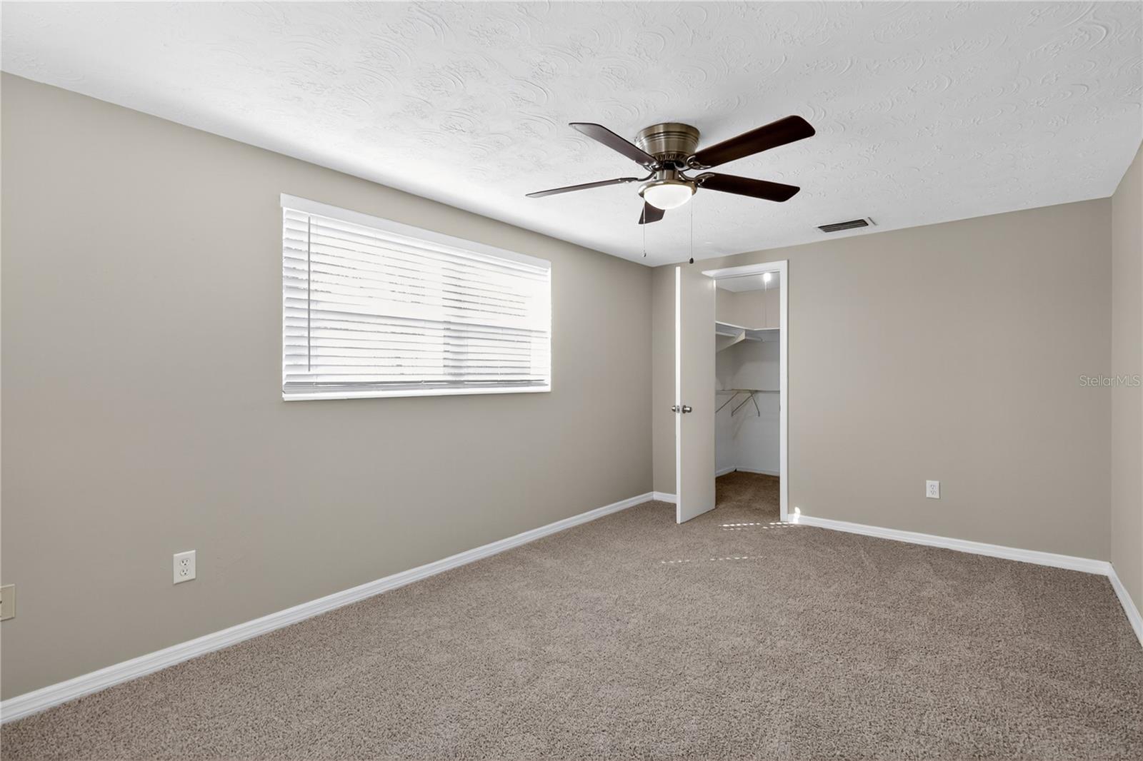 ALOHA GARDENS - Residential