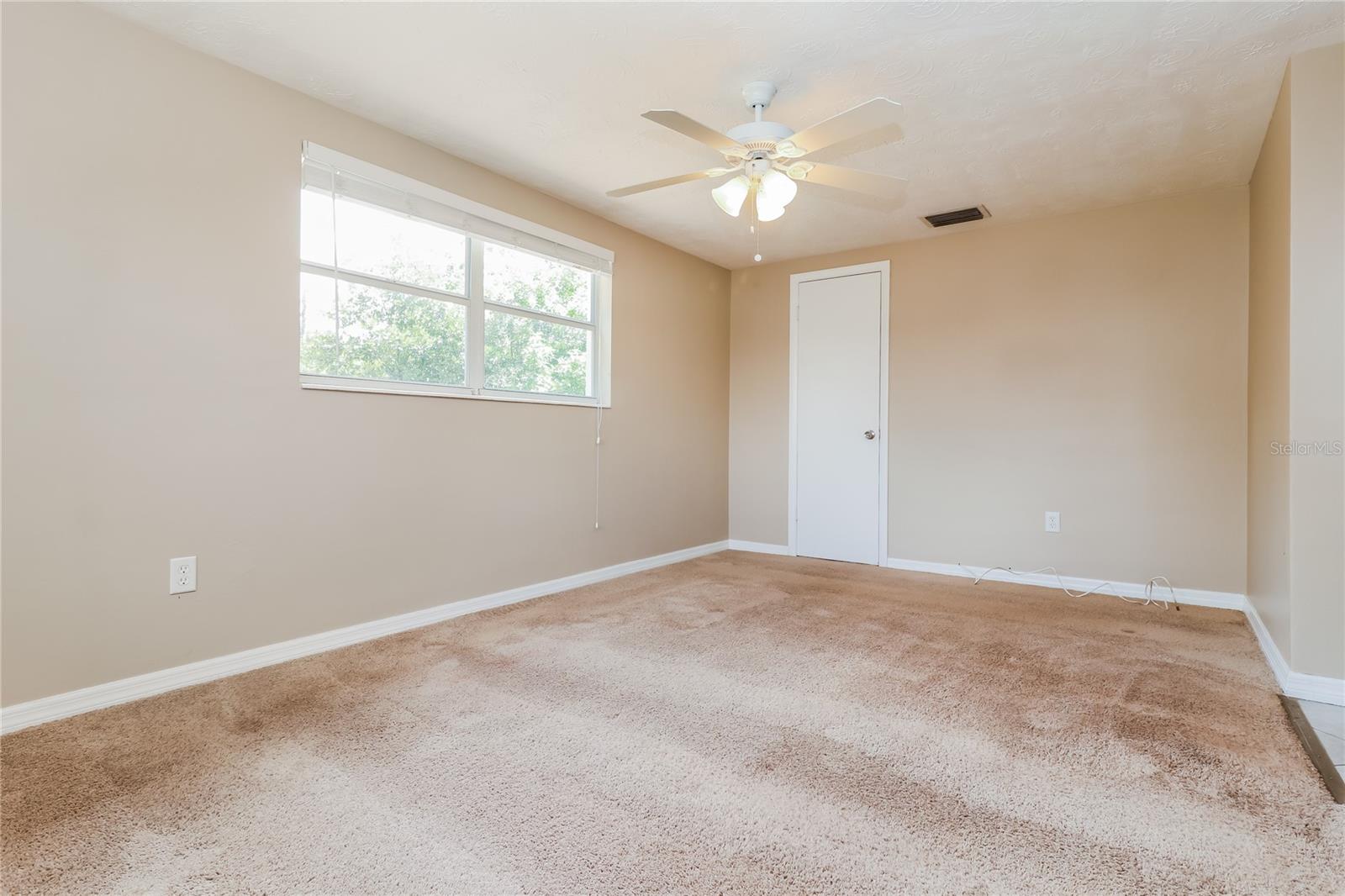 ALOHA GARDENS - Residential