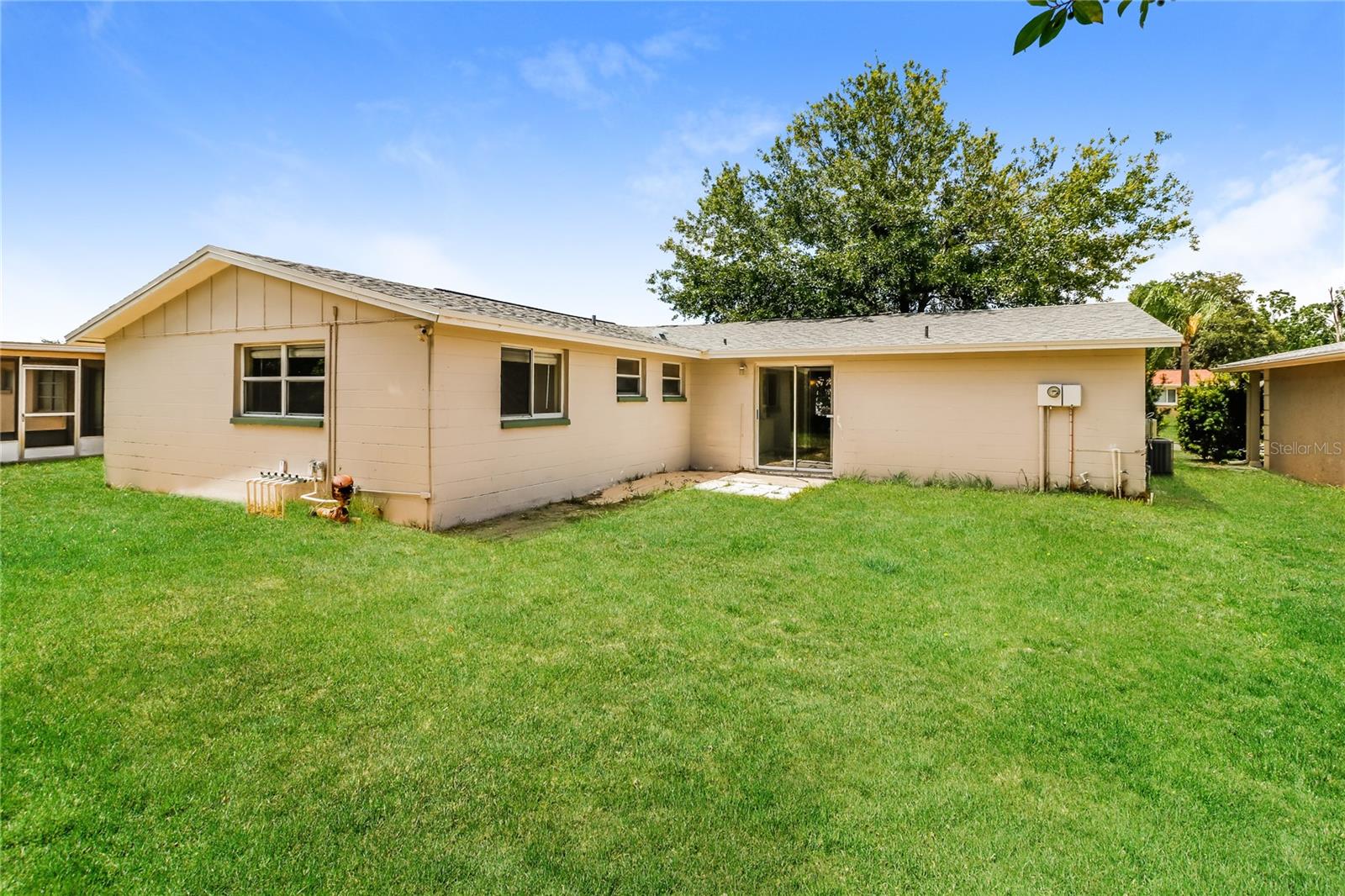 ALOHA GARDENS - Residential