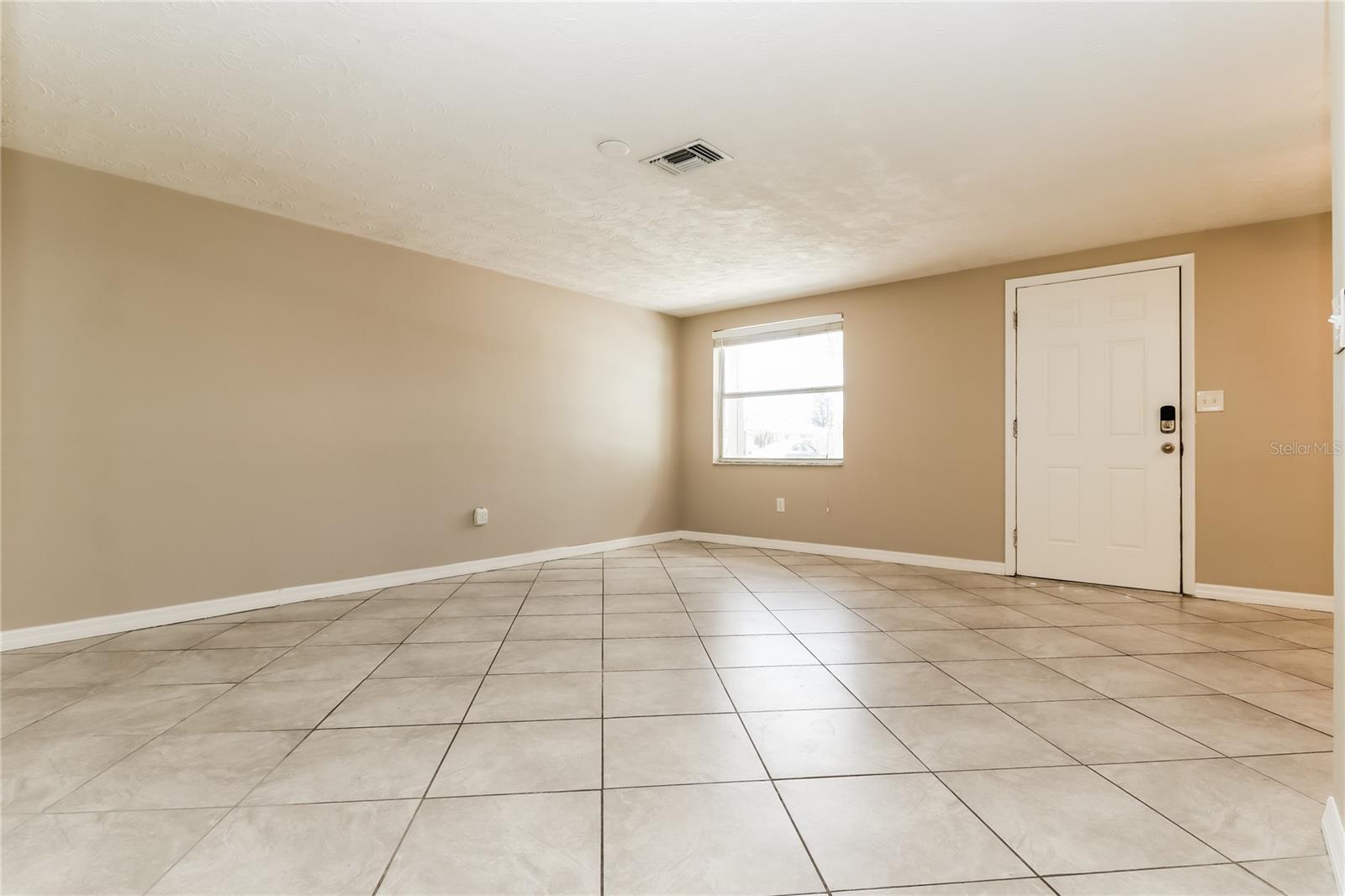 ALOHA GARDENS - Residential