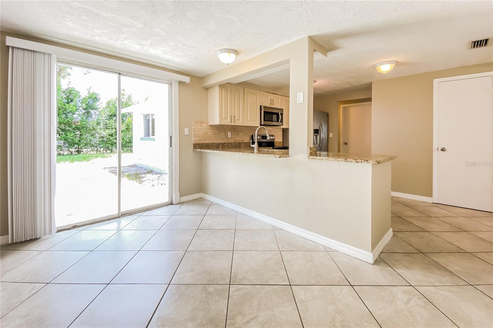 ALOHA GARDENS - Residential