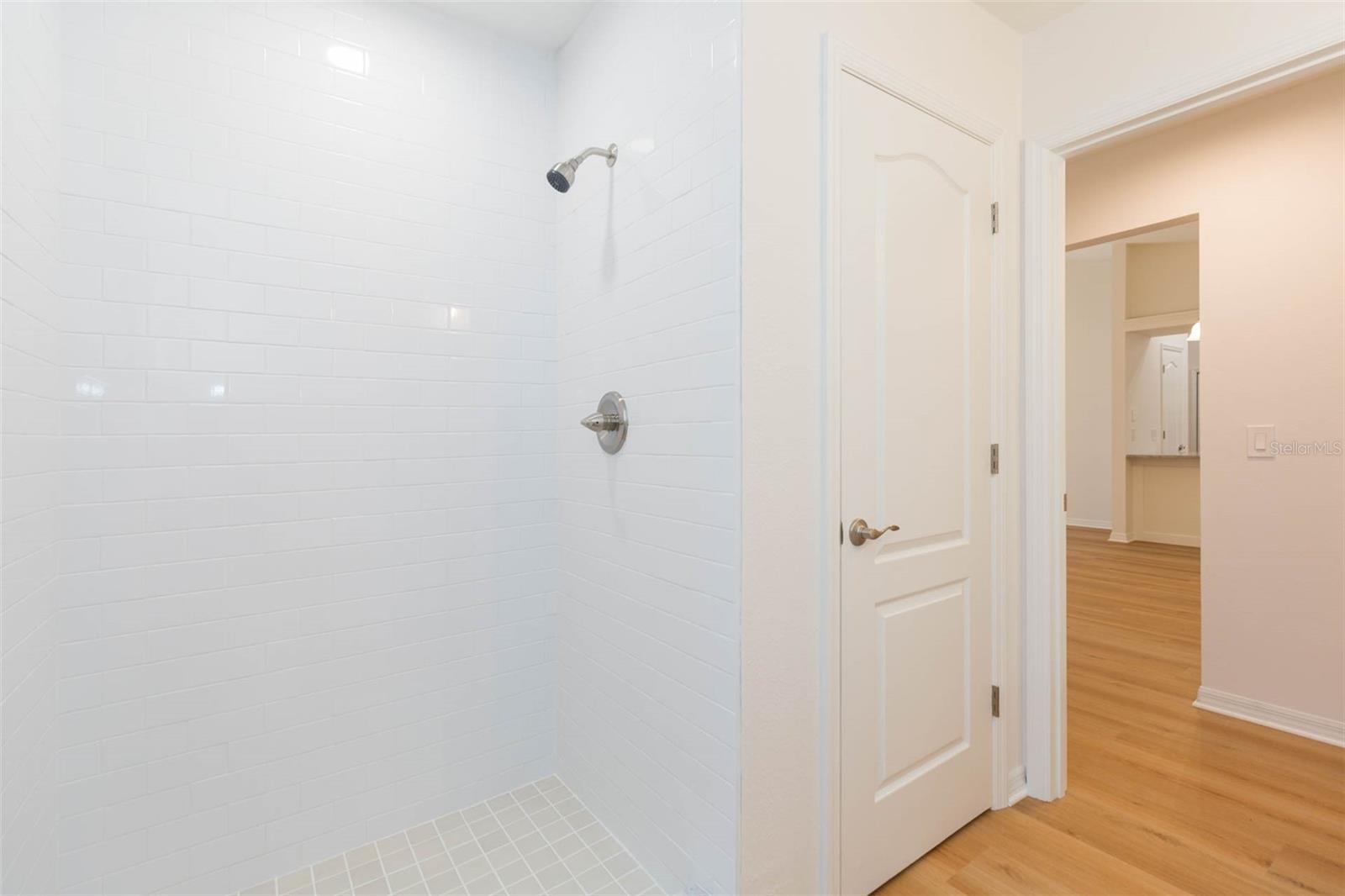 SILVER OAKS PH 01 - Residential