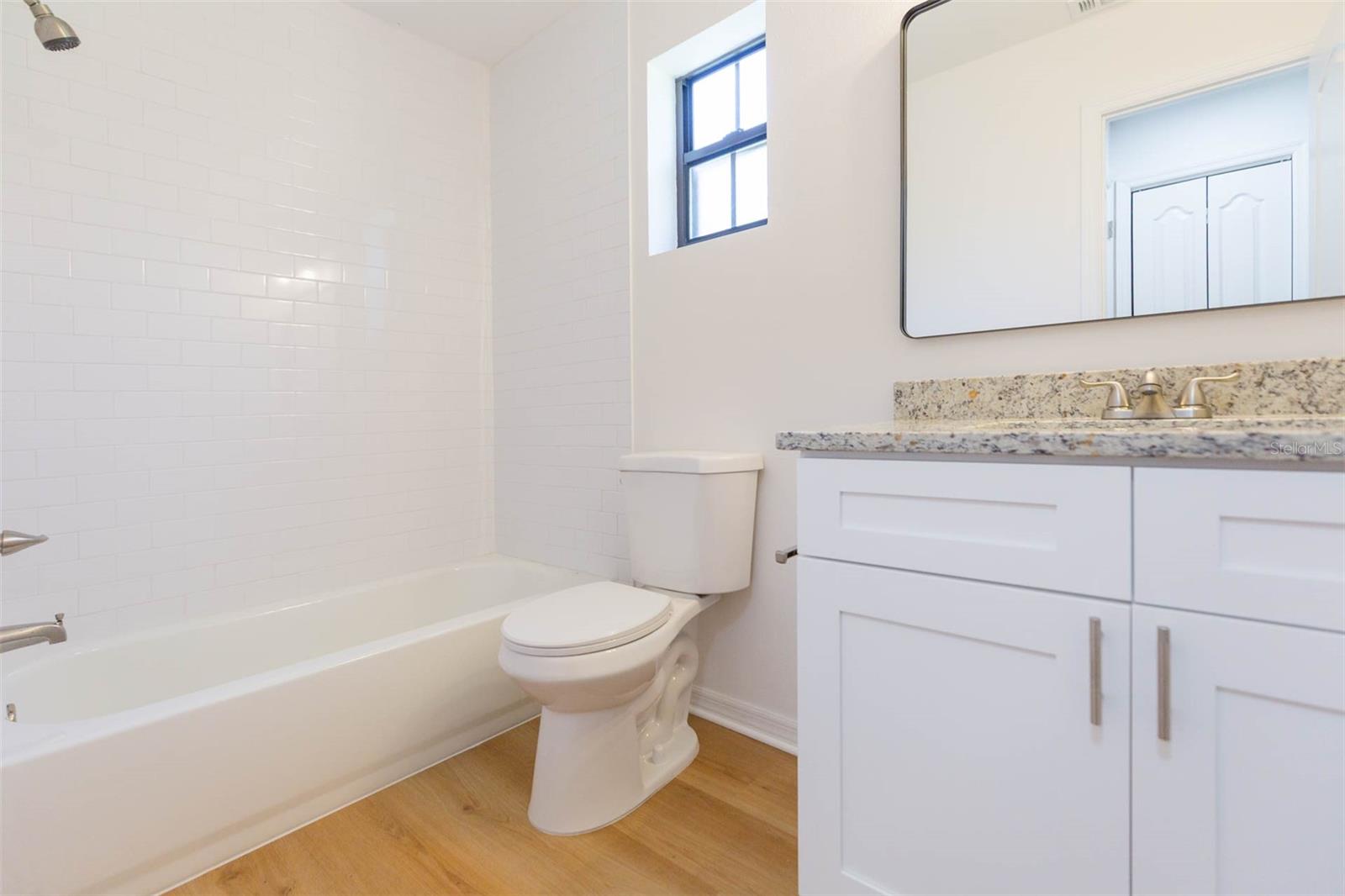 SILVER OAKS PH 01 - Residential