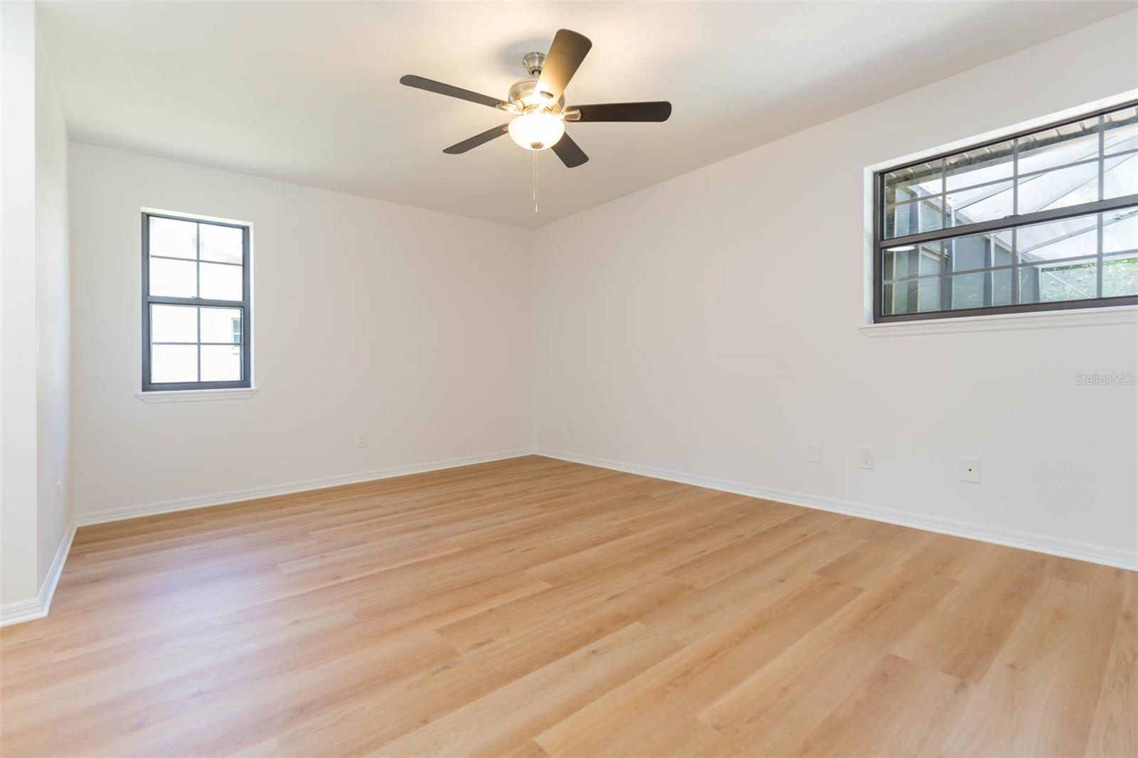 SILVER OAKS PH 01 - Residential