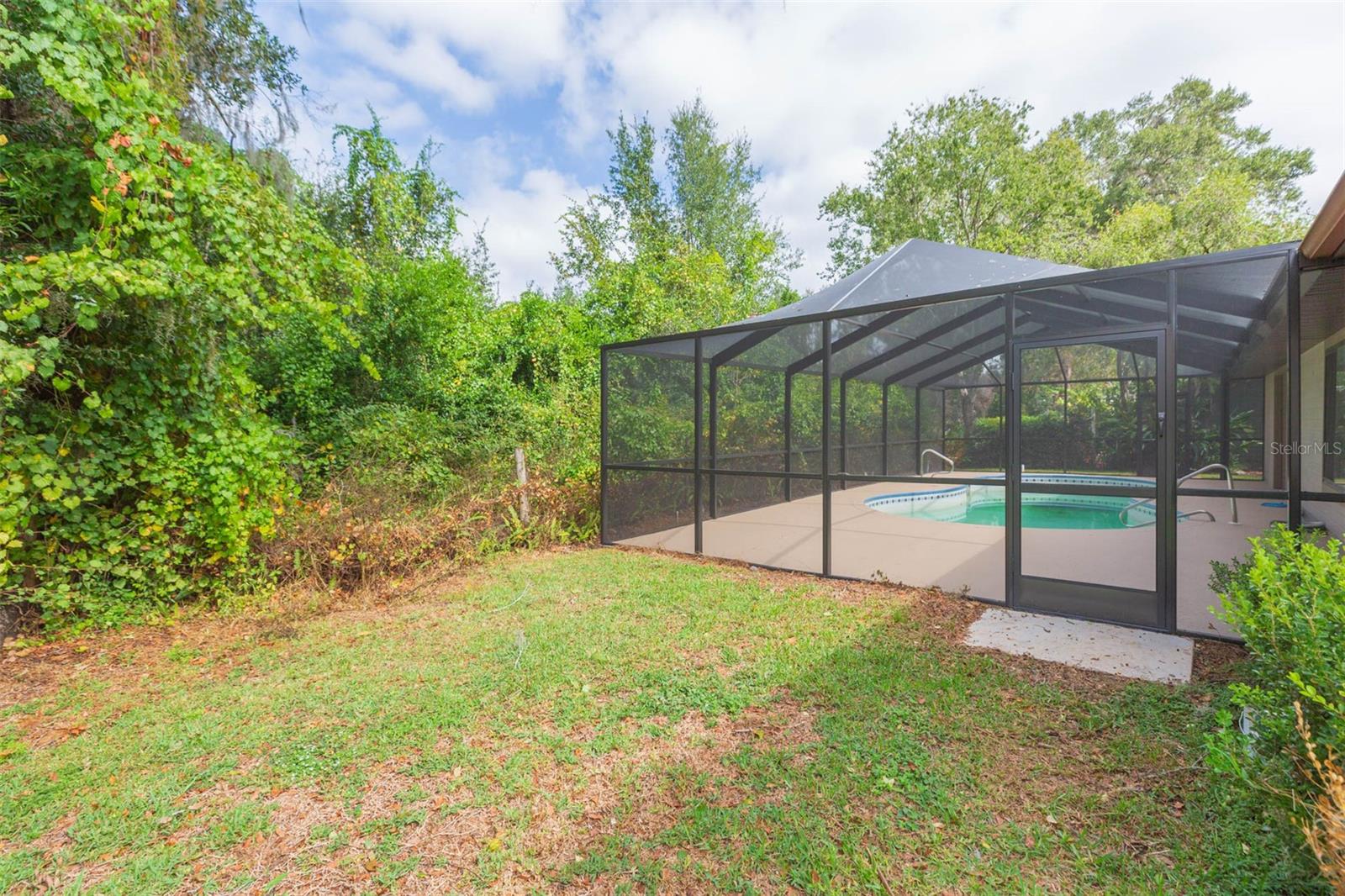 SILVER OAKS PH 01 - Residential