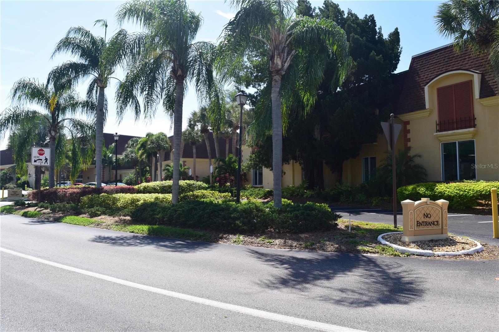 FAIRFIELD G CONDO - Residential