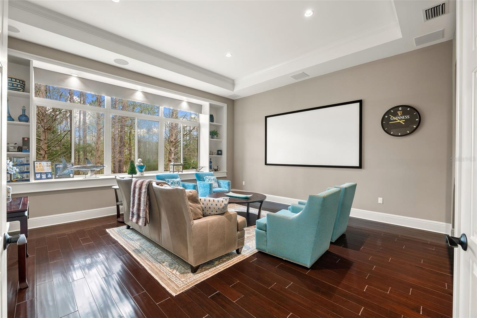 HAWKS LANDING - Residential
