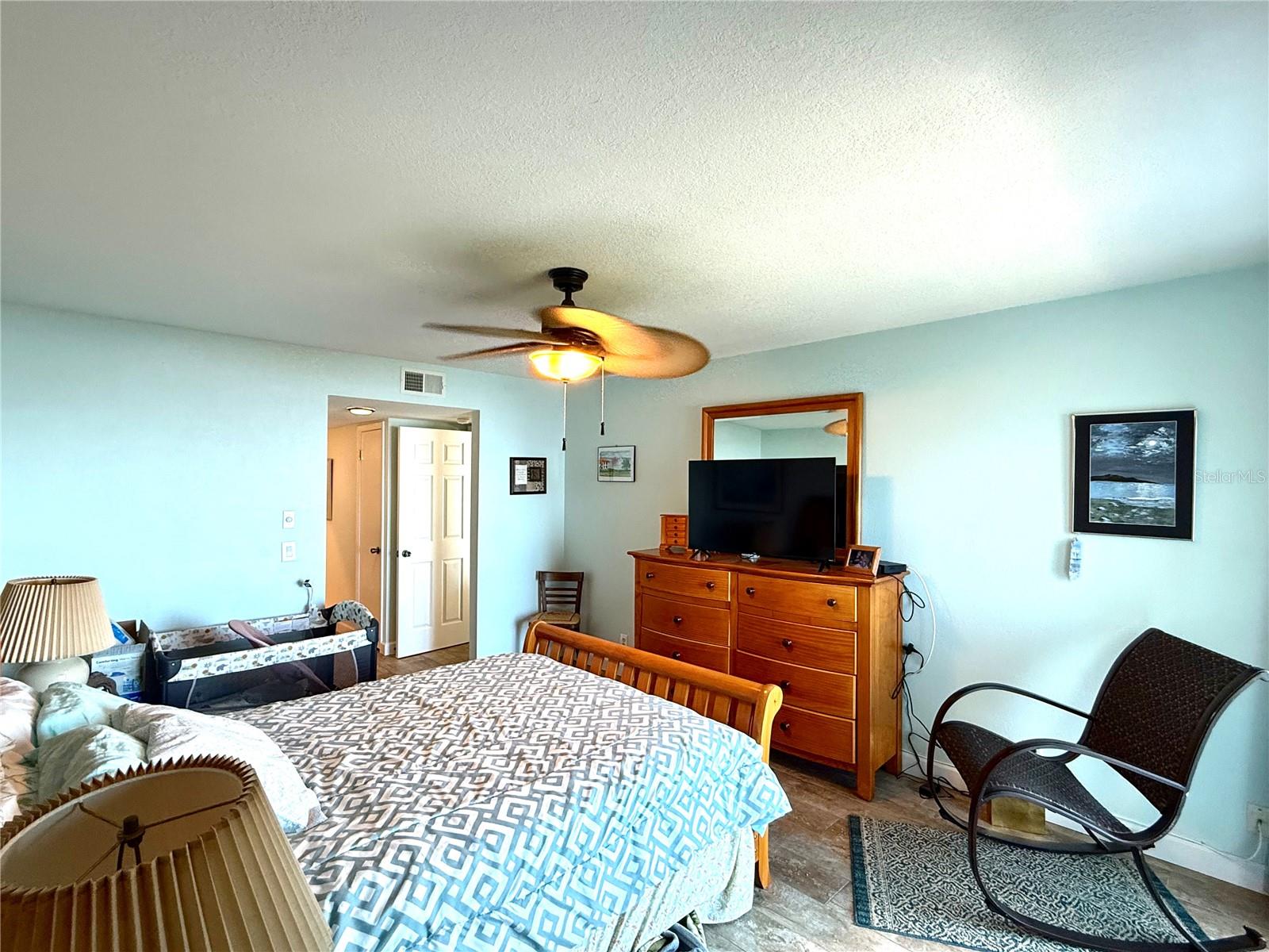 MARINER VILLAGE NORTHWEST CONDO - Residential