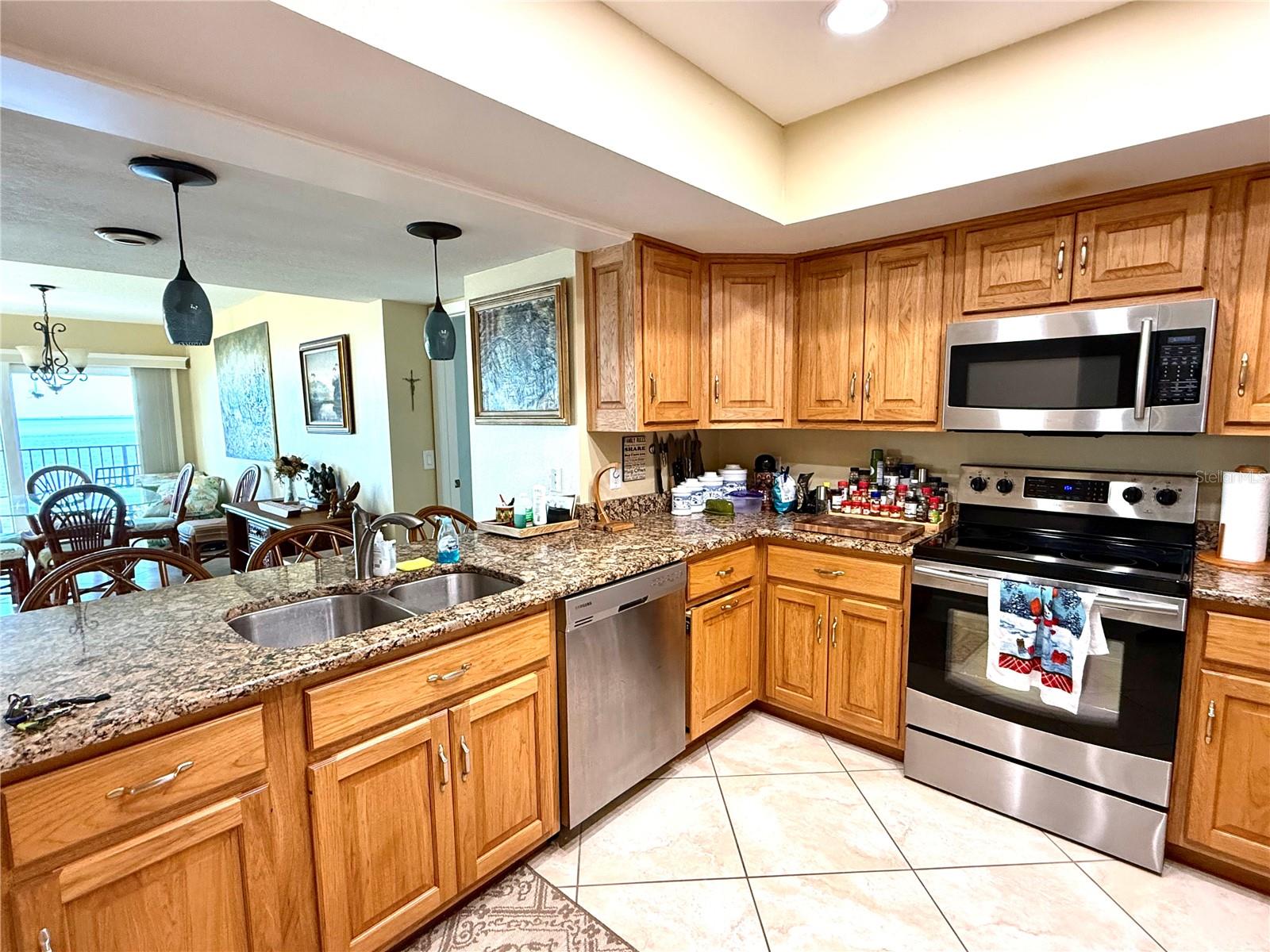 423 MARINER DRIVE 423