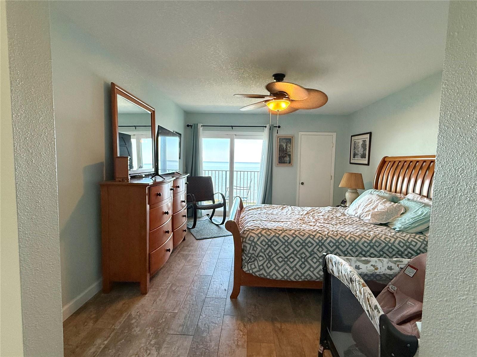 MARINER VILLAGE NORTHWEST CONDO - Residential