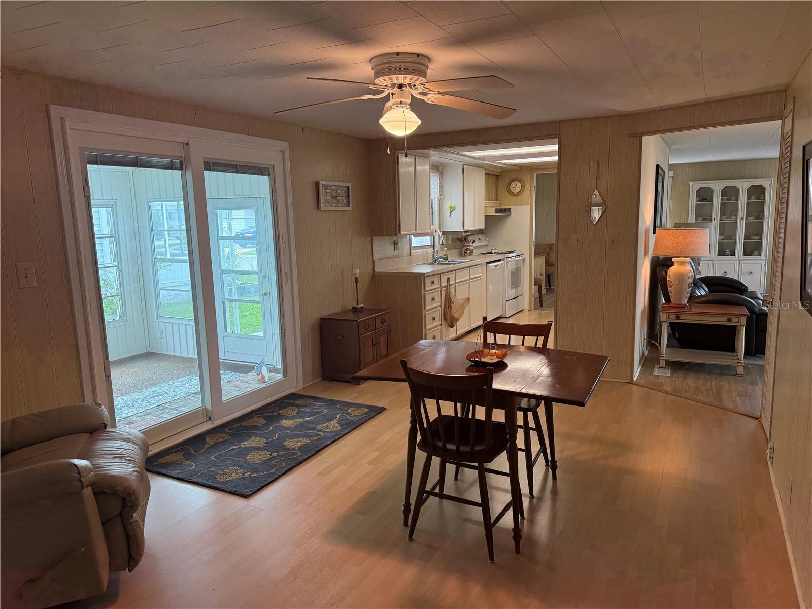 651 IRIS DRIVE, VENICE, FL, 34293 3 651 IRIS DRIVE