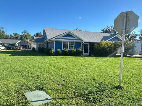 Photo of 24 Sandalwood Drive, Davenport, FL 33837 (MLS # O6358078)
