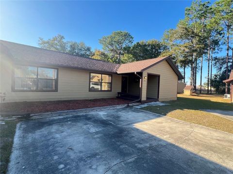 Photo of 8347 SW 101st Place Road, Ocala, FL 34481 (MLS # OM722816)