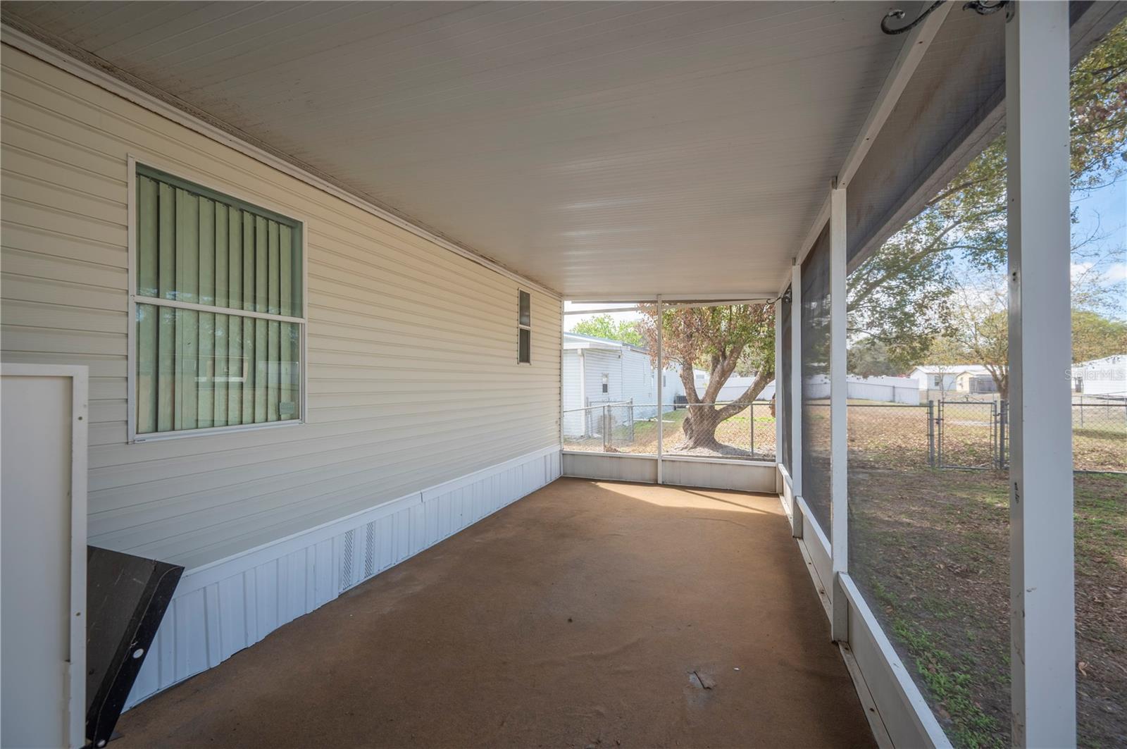 OAK HAMMOCK ESTATES - Residential