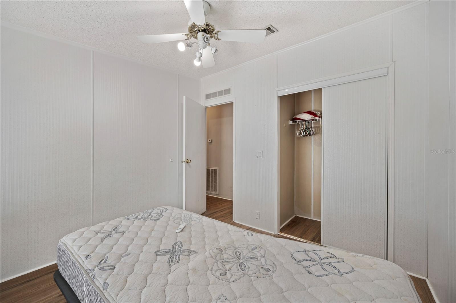 OAK HAMMOCK ESTATES - Residential