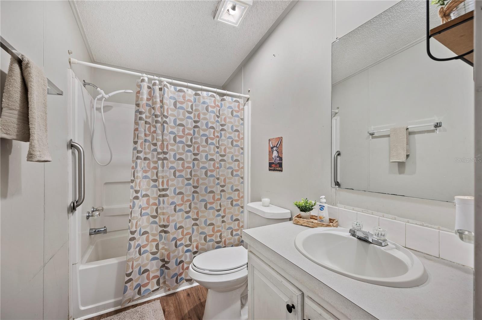 OAK HAMMOCK ESTATES - Residential