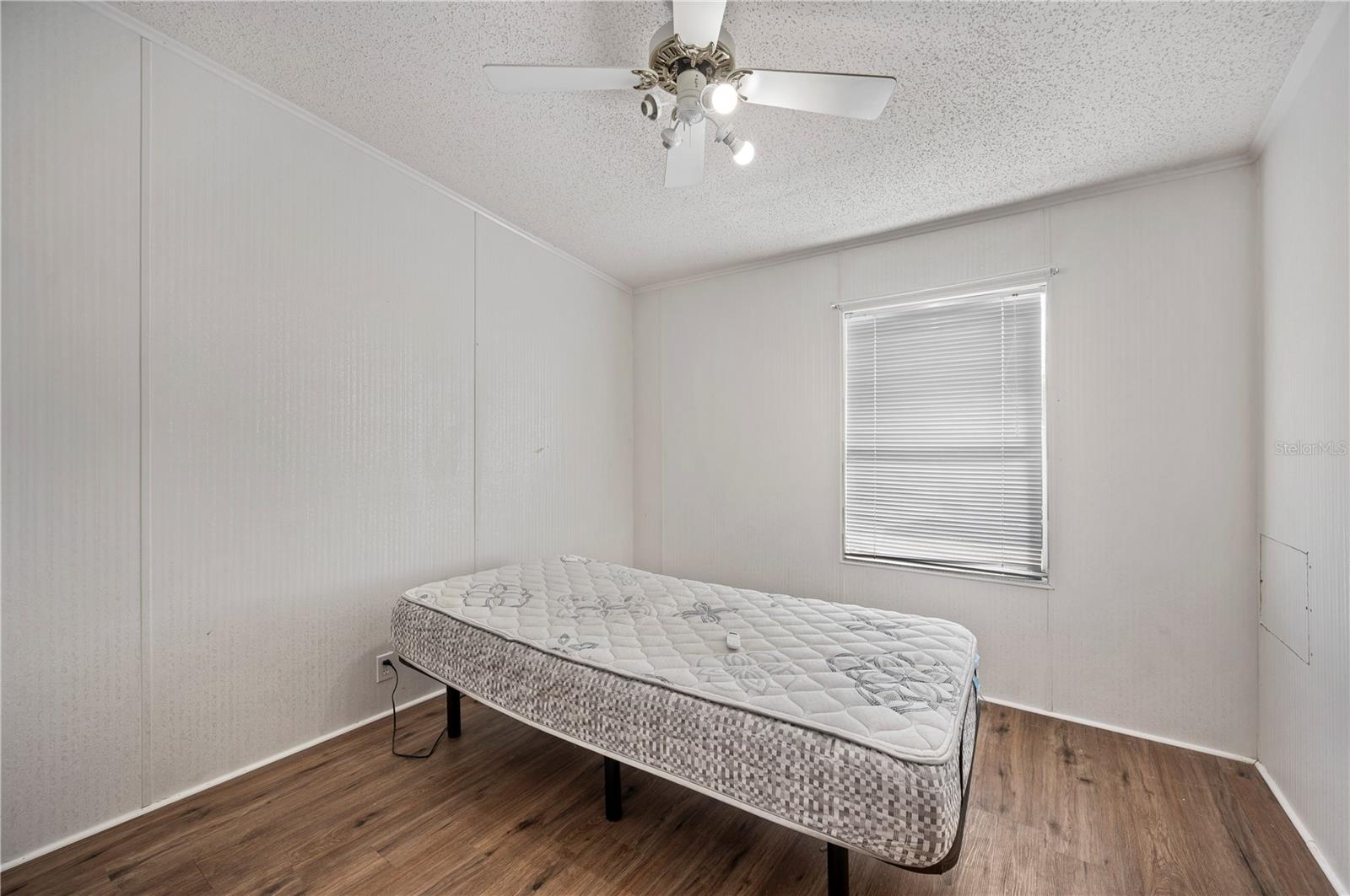 OAK HAMMOCK ESTATES - Residential