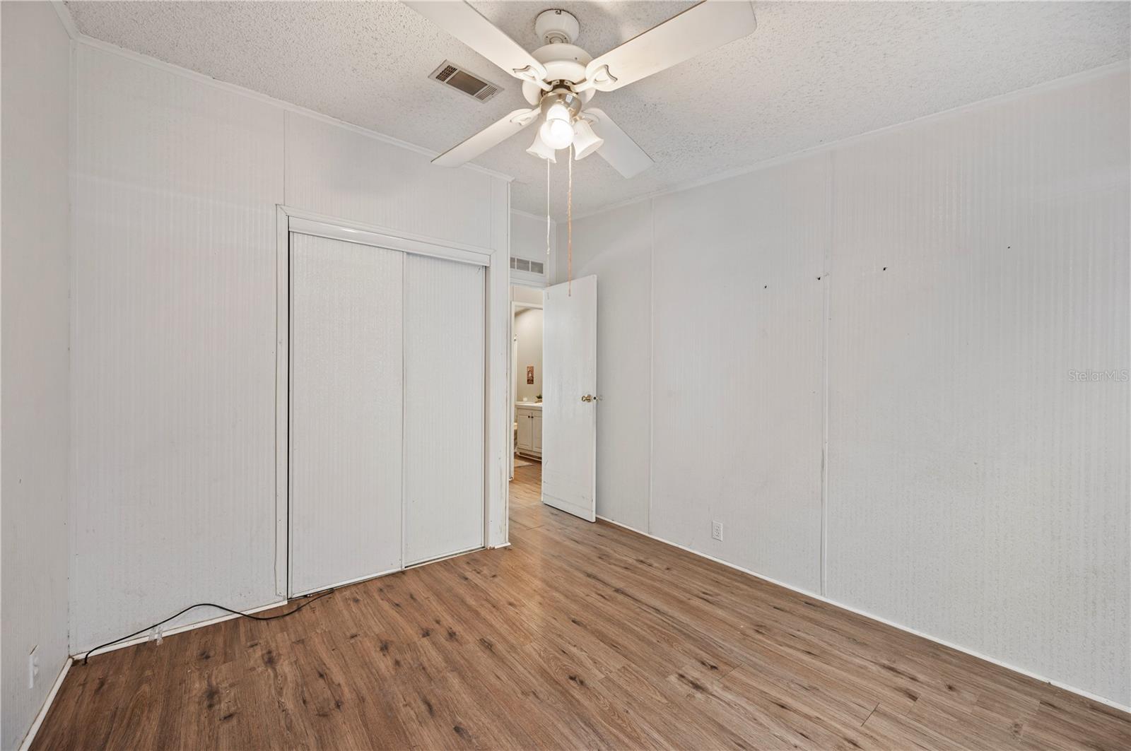 OAK HAMMOCK ESTATES - Residential