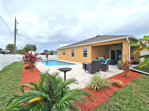 934 SW WORCESTER LANE PORT ST LUCIE FL 34953