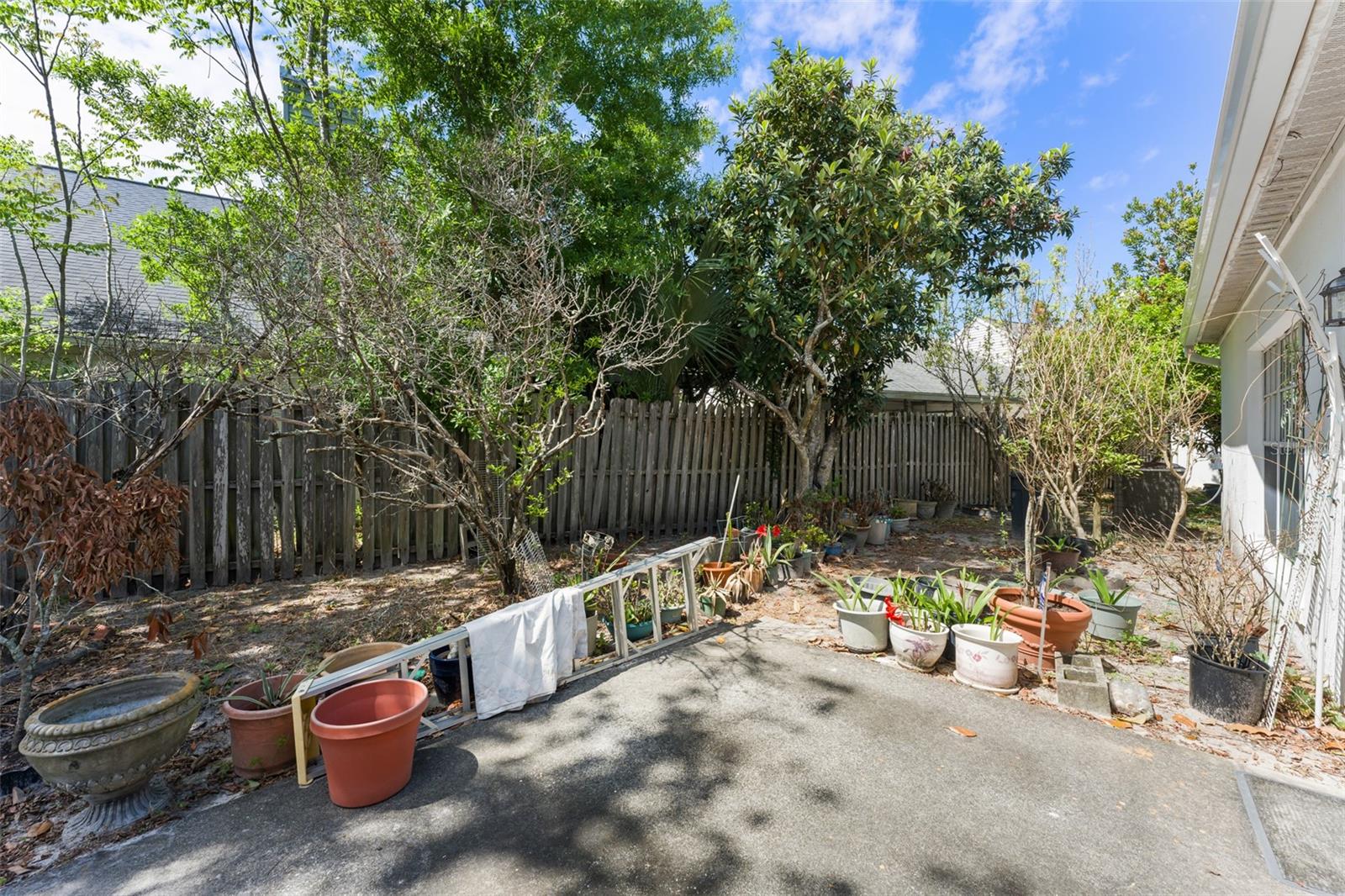 COLONY COVE - Residential