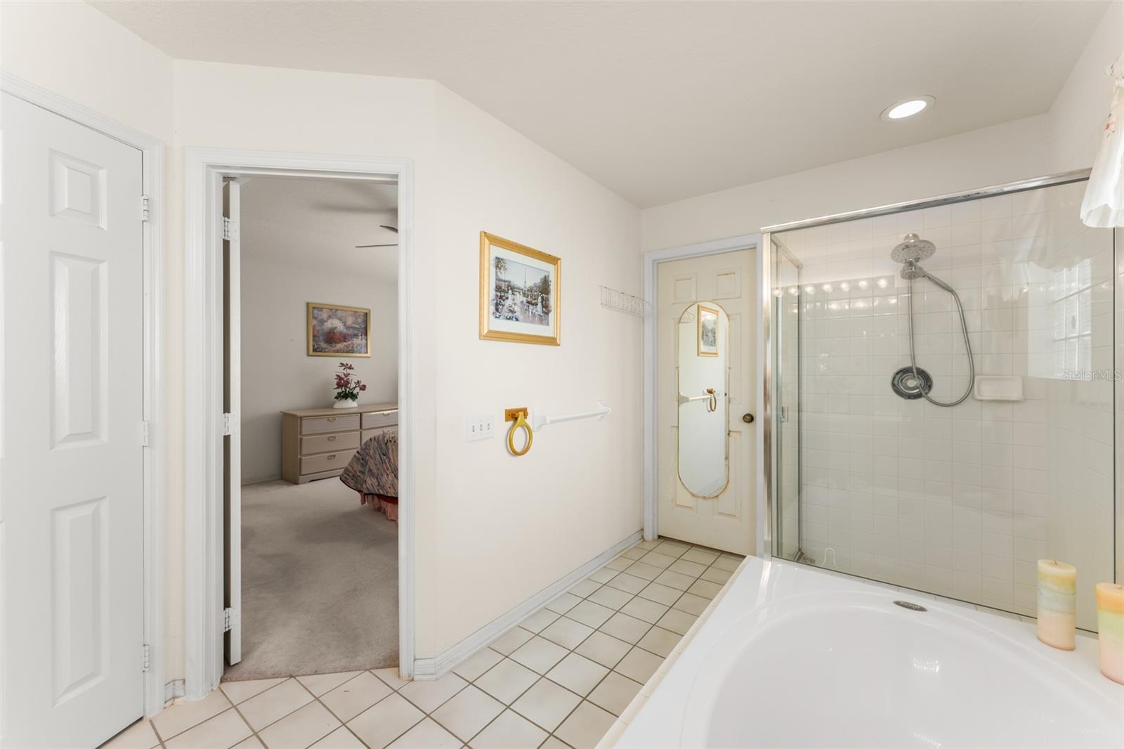 COLONY COVE - Residential