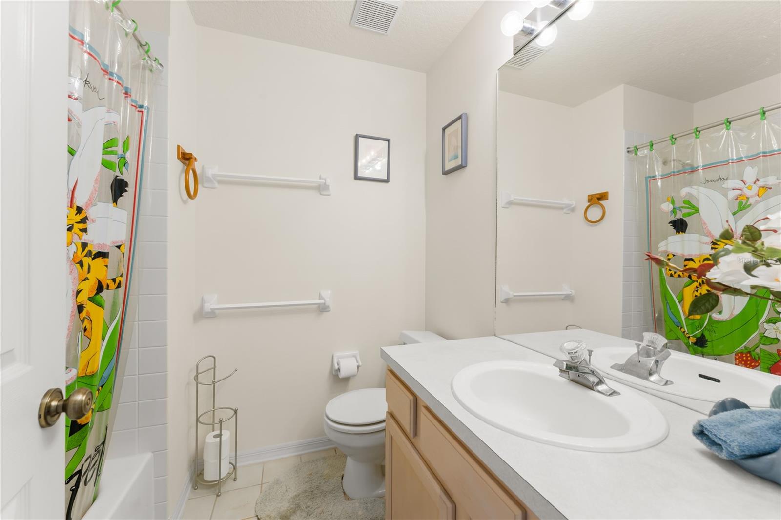 COLONY COVE - Residential