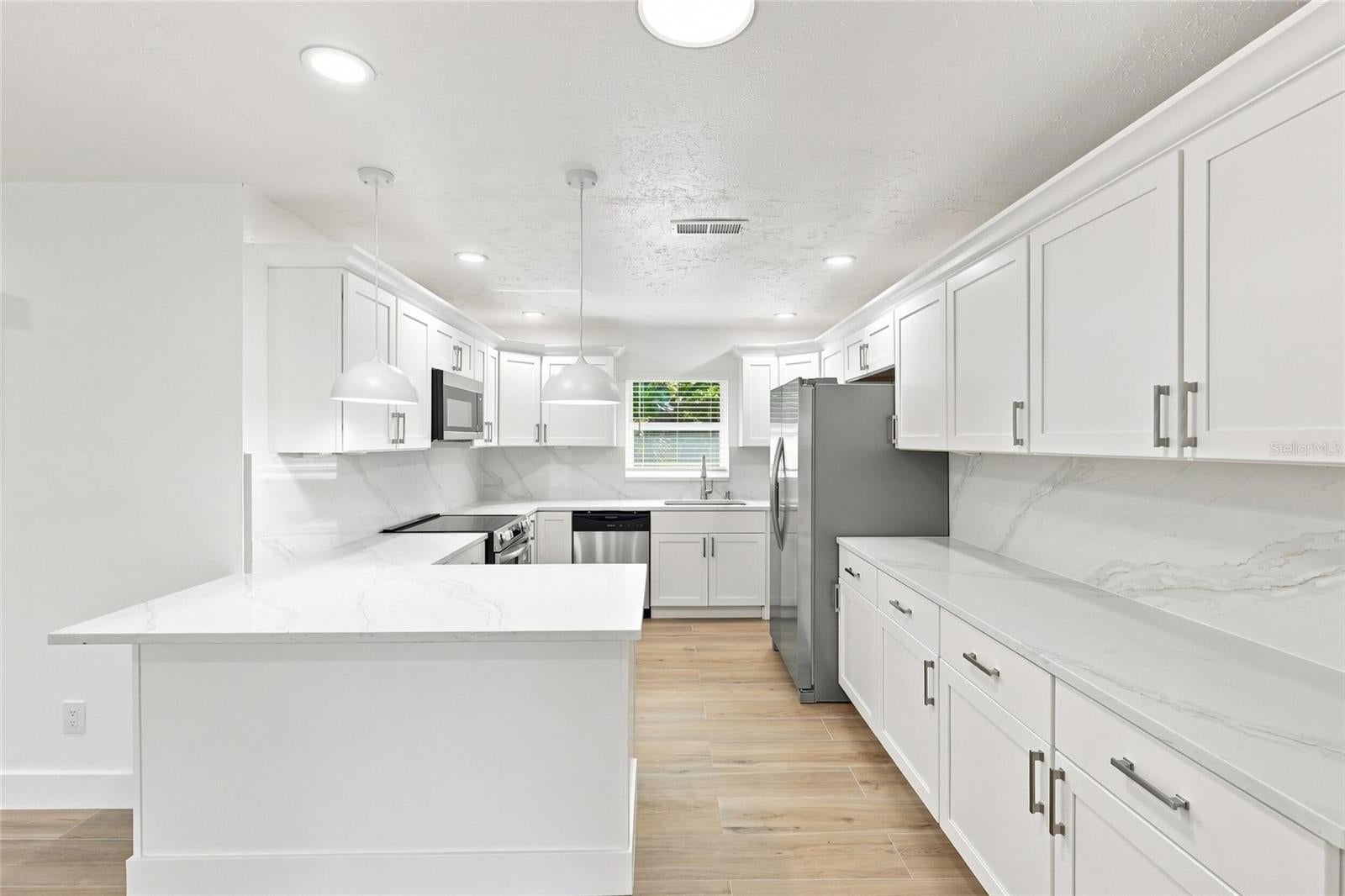 Search Properties for Sale 4 2881 POPPY ROAD