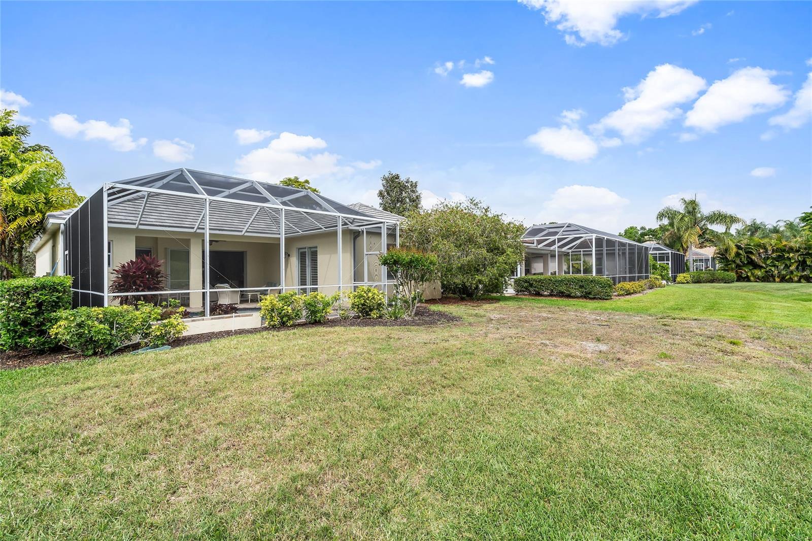 KENWOOD AT UNIVERSITY PARK - Residential