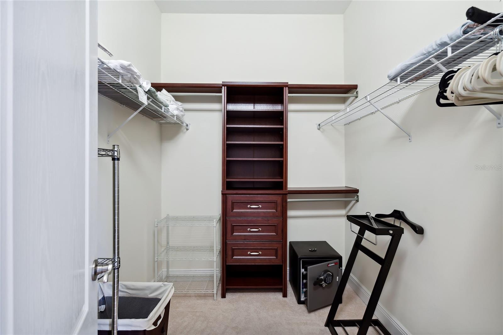 KENWOOD AT UNIVERSITY PARK - Residential