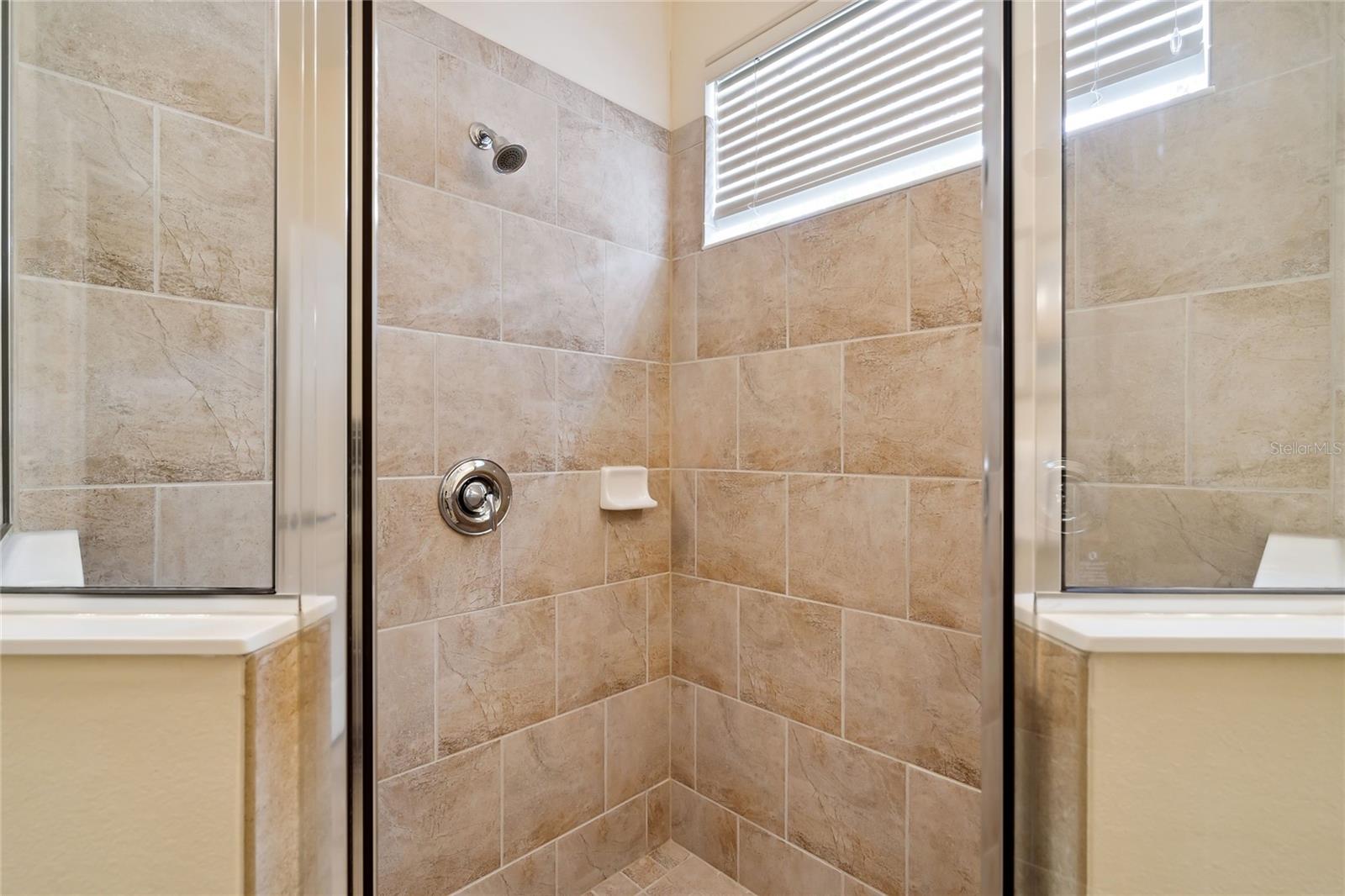 KENWOOD AT UNIVERSITY PARK - Residential