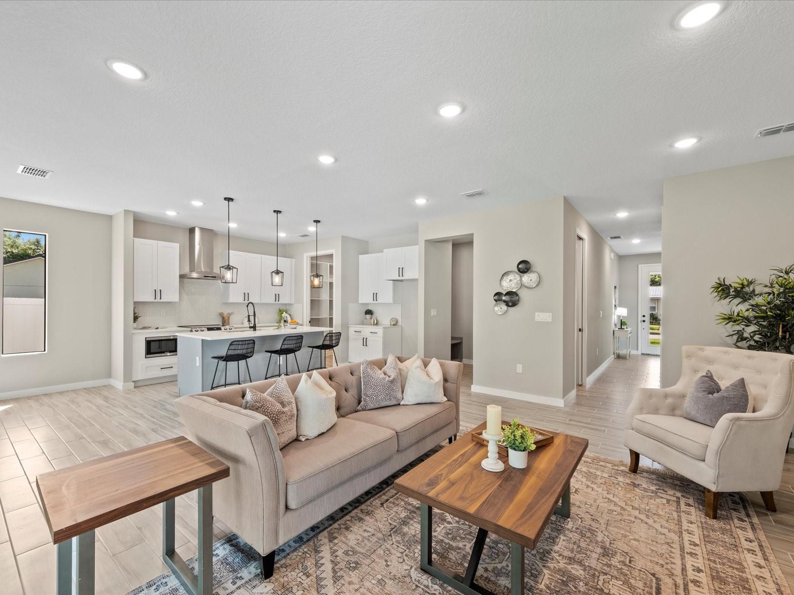 LAWNDALE - Residential